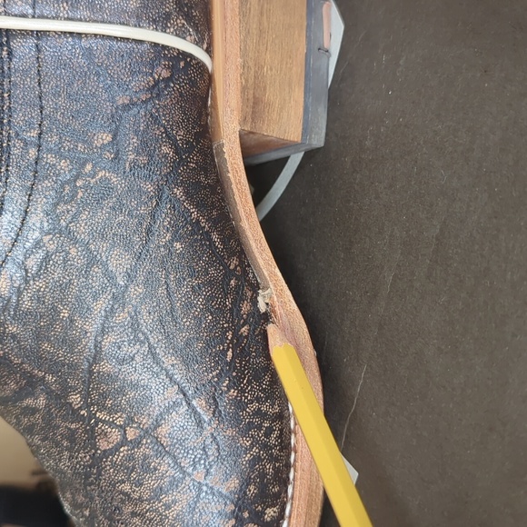 Ariat Futurity 11D - Picture 5 of 7